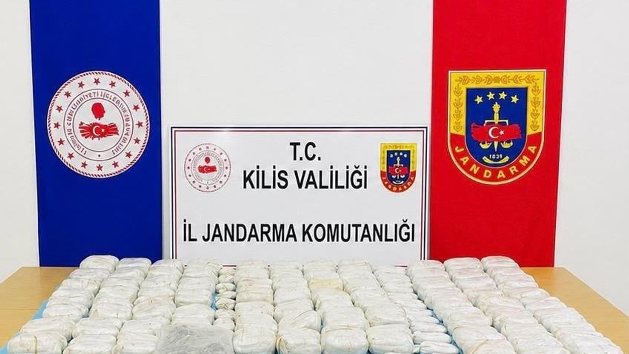 Kilis'te jandarmadan büyük esrar baskını: 90,5 kilo ele geçirildi