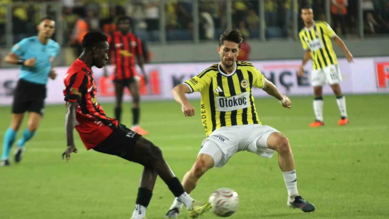 Kıran kırana ilk yarı: Gençlerbirliği ile Fenerbahçe 1-1