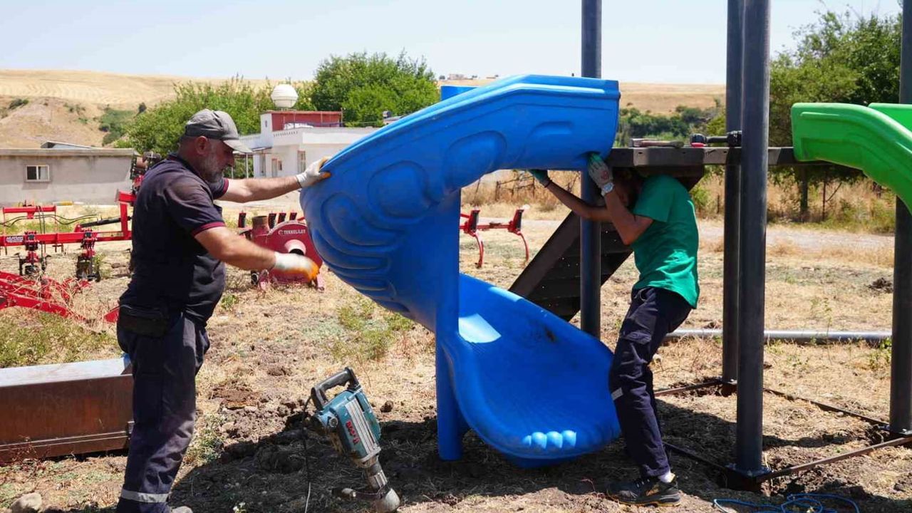 Kırsal mahallelerde oyun alanı genişliyor: Diyarbakır'da 39 mahalleye oyun grubu