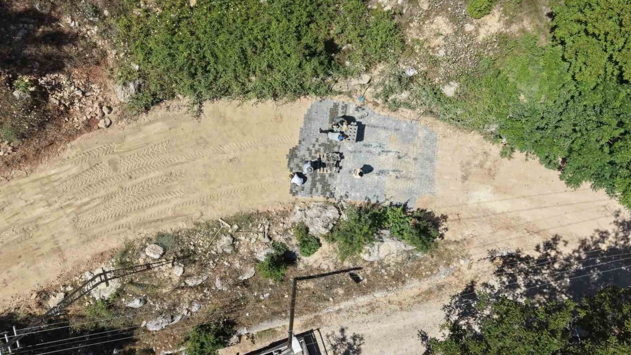 Kırsal mahallelerde parke ağıyla ulaşım standardı yükseliyor