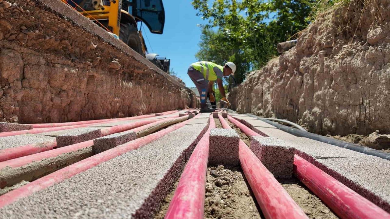 Kırsaldan merkeze enerji dönüşümü: AEDAŞ'in Burdur'a 1 milyar 69 milyon TL yatırımı