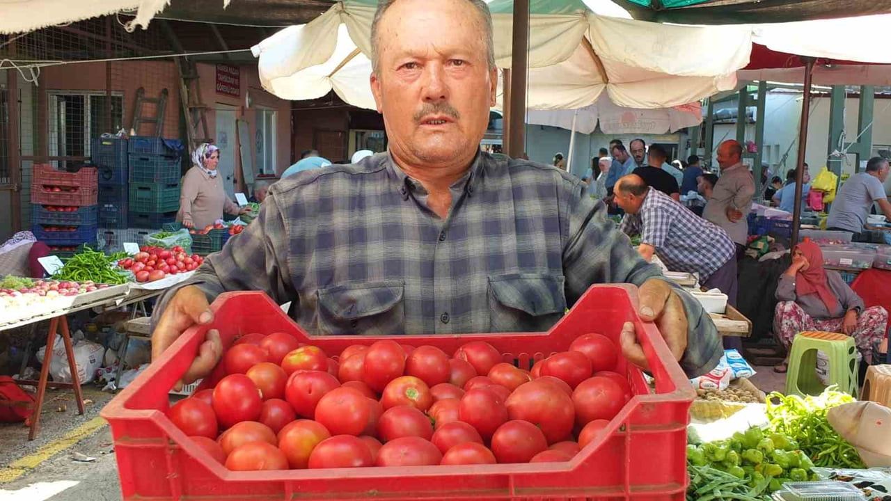 Kırtık mahallesinde sertifikalı organik pazar müşterilerini bekliyor