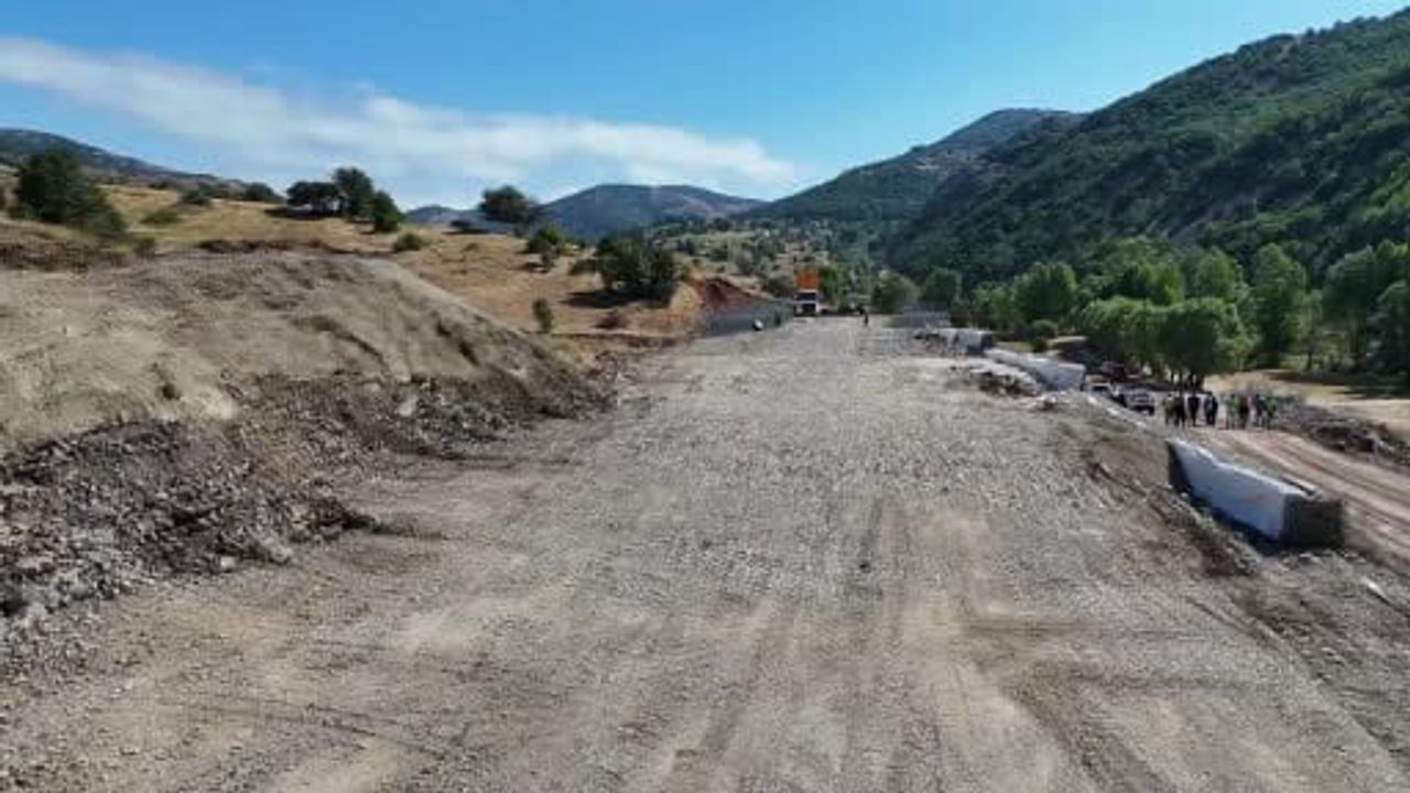 Kış öncesi tamamlanması hedeflenen Geminbeli tüneli'nde son rötuşlar