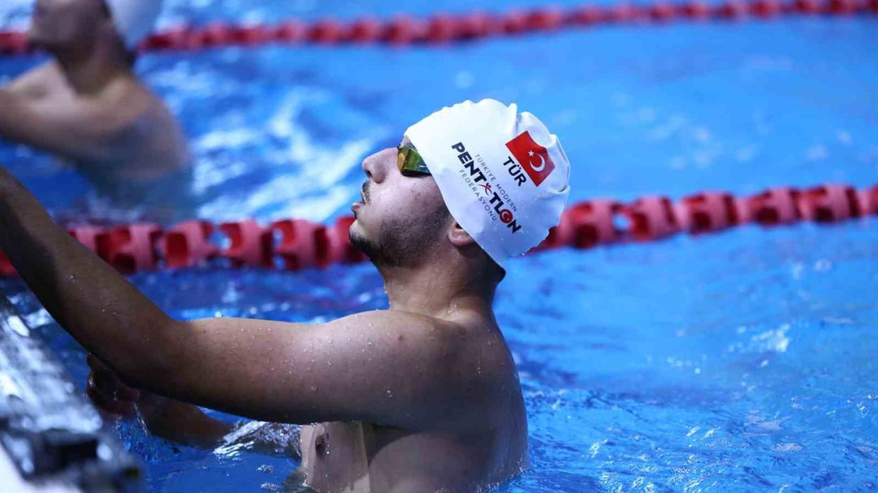 Kıvanç Taşyaran ve Buğra Ünal aynı skorda yarı final vizesi aldı