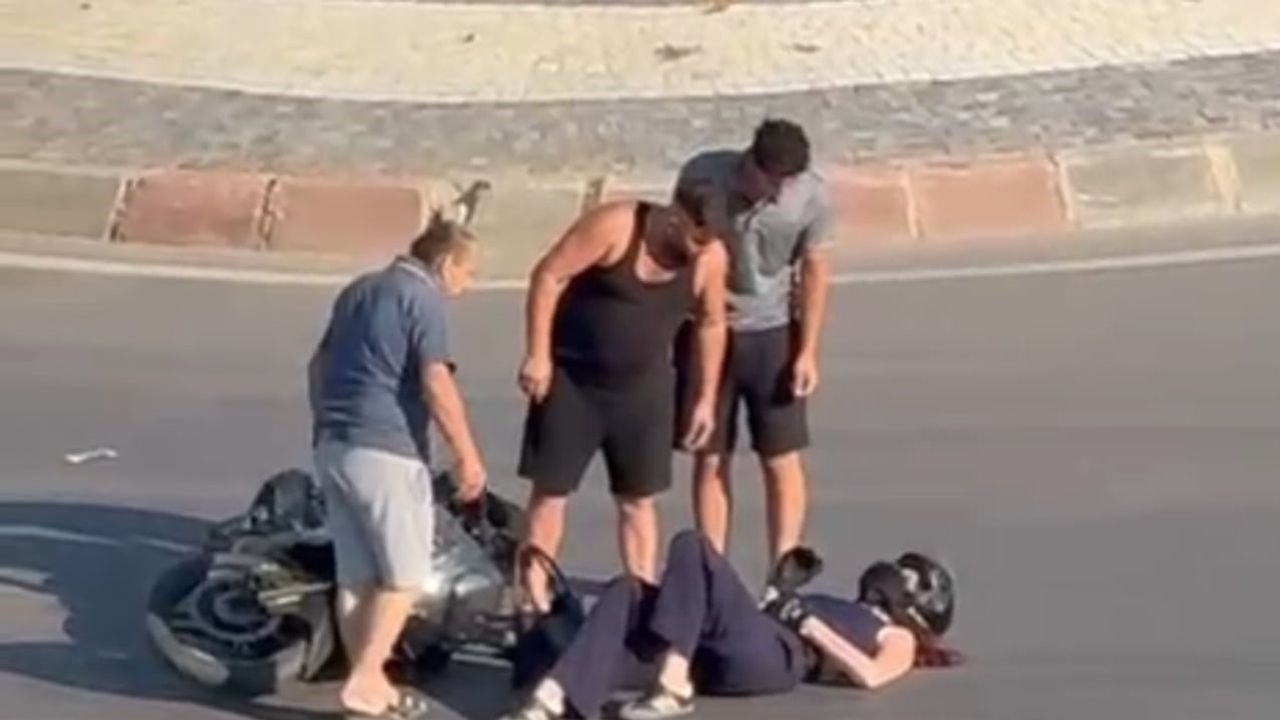 Kıyık Caddesi kavşağında tırla motosiklet çarpıştı, sürücü yaralandı
