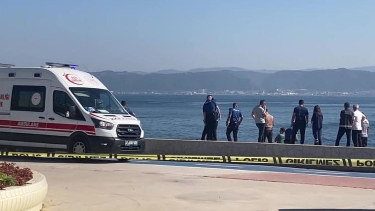 Kocaeli'de sahile vuran üç kardeşin kimliği belirlendi, dördüncü aranıyor