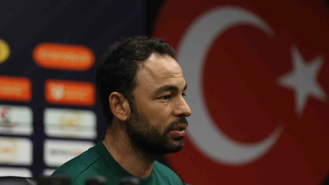 Kocaelispor'da gençleşme ve taraftara armağan edilen ilk üç puan