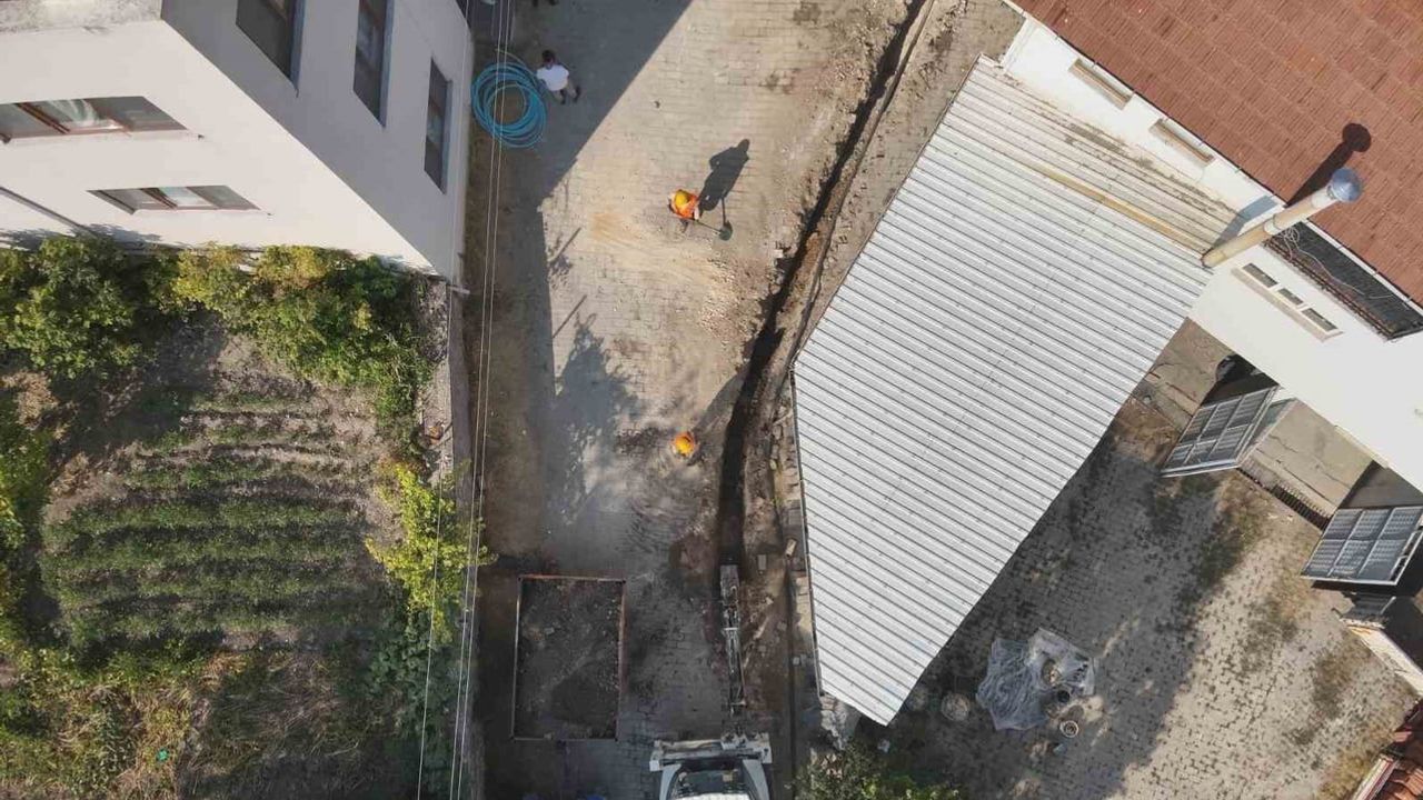 Kocakovacık'ta altyapı seferberliği: 5 bin 800 metrelik içme suyu hattı sona yaklaşıyor