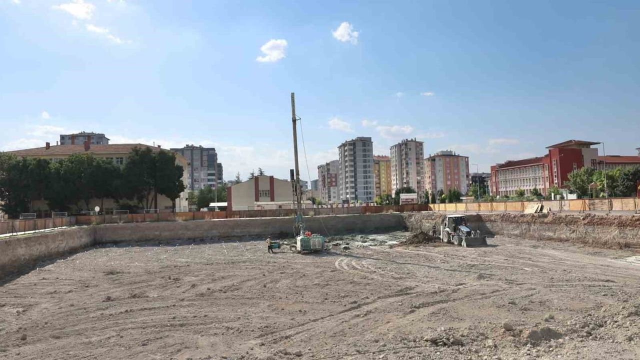 Kocasinan akademi Zümrüt Mahallesi'ne 7 bin 500 metrekarelik kapsamlı yaşam merkezi kazandıracak