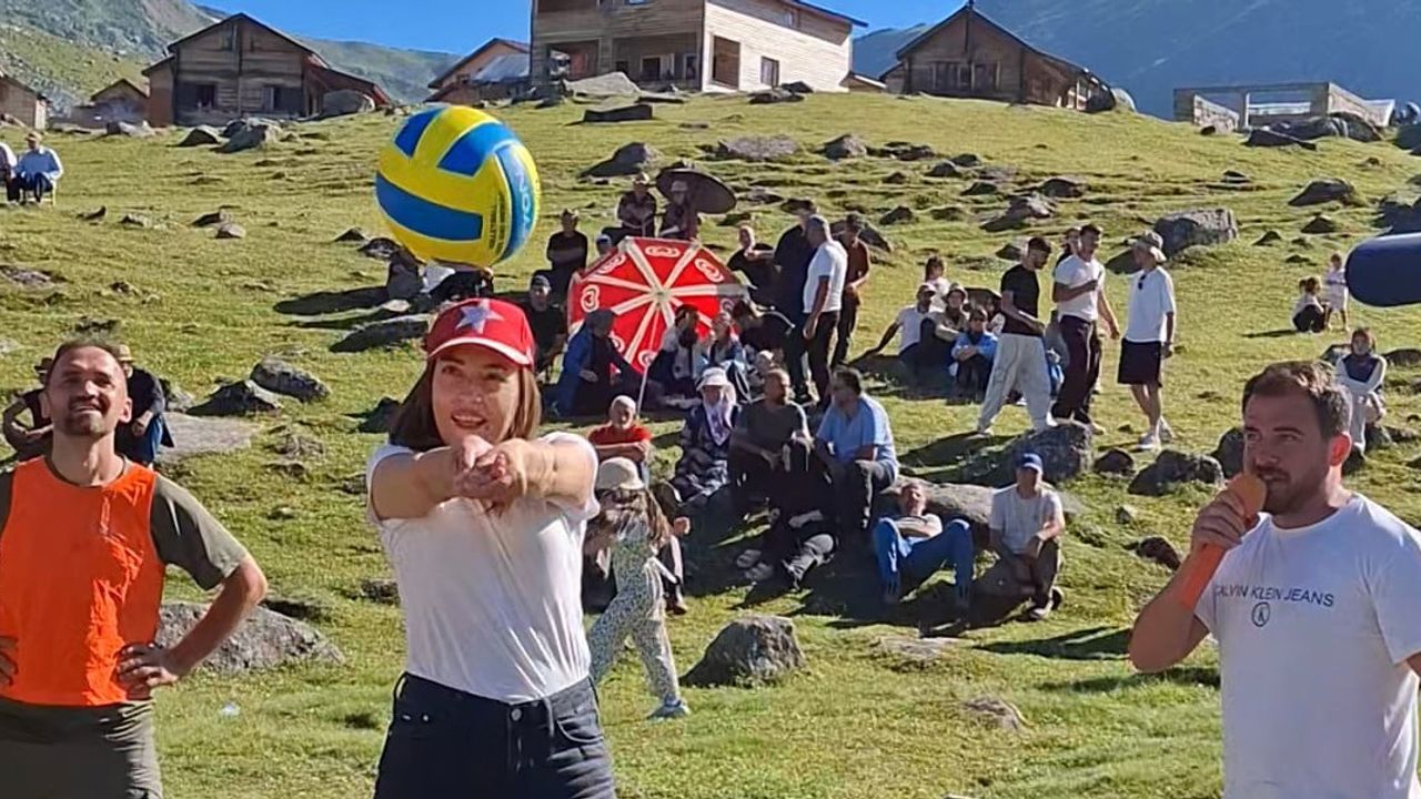 Koçdüzü Yaylası'nda 40 yıllık şenlikte horon ve yarış coşkusu