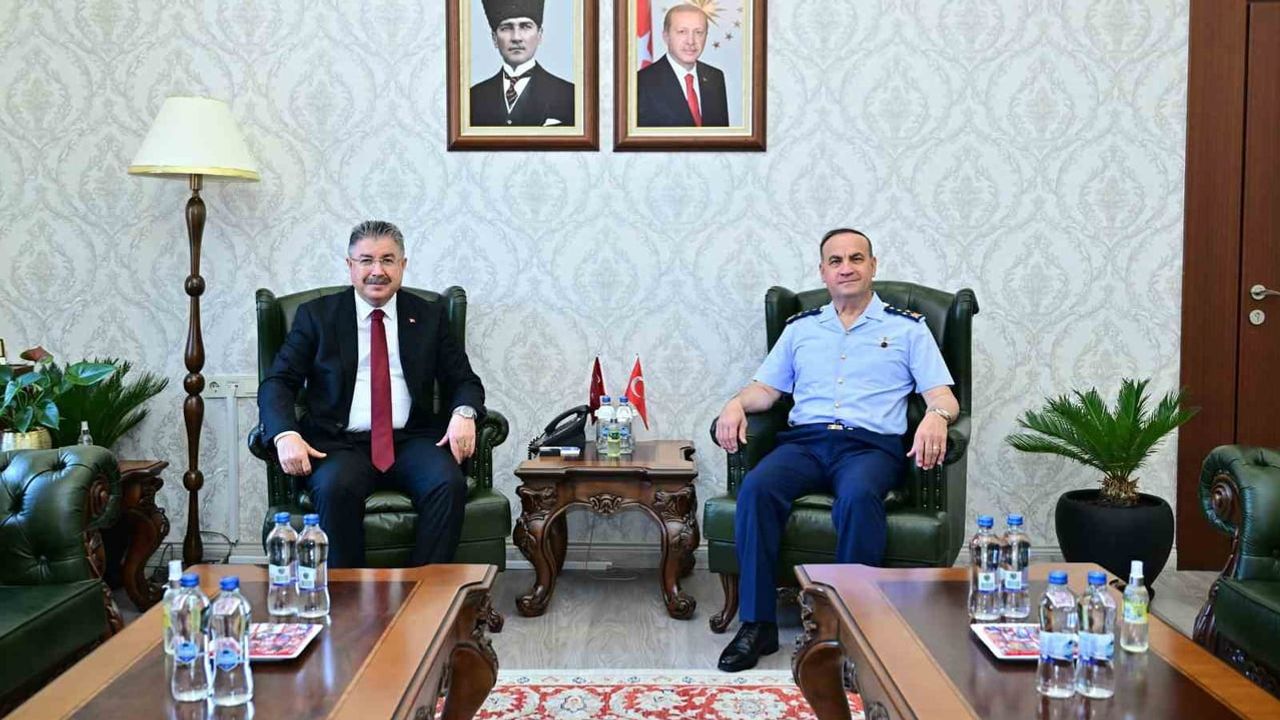 Komuta görevi öncesi veda turu: orgeneral Rafet Dalkıran Eskişehir’de
