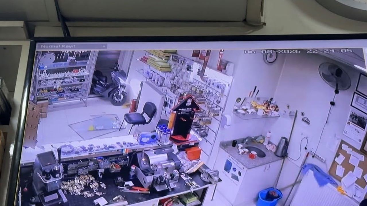 Kontrolden çıkan motosiklet iş yerinin camını kırdı, kavga ve yaralanma yaşandı