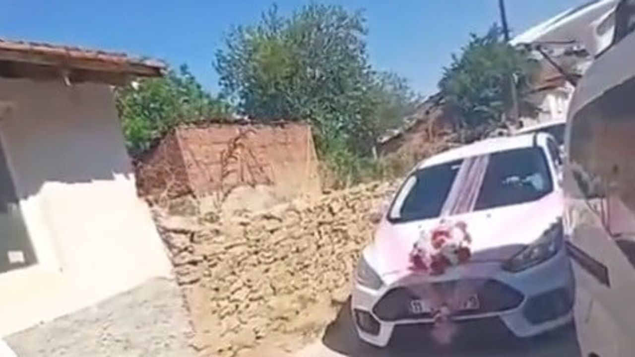 Konvoyun önünde tavla: Pazaryeri'nde gelin alma töreni sokak keyfine döndü