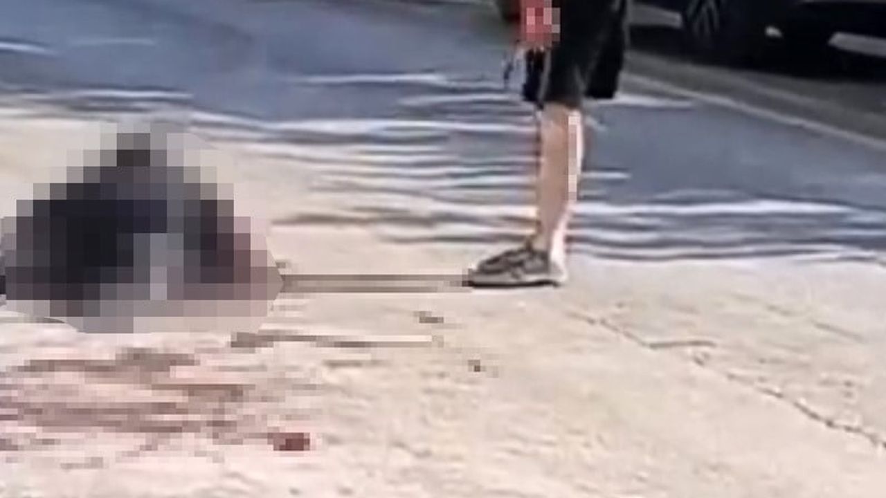 Konya'da husumetliğini bıçaklayıp başında beklediği anlar kamerada
