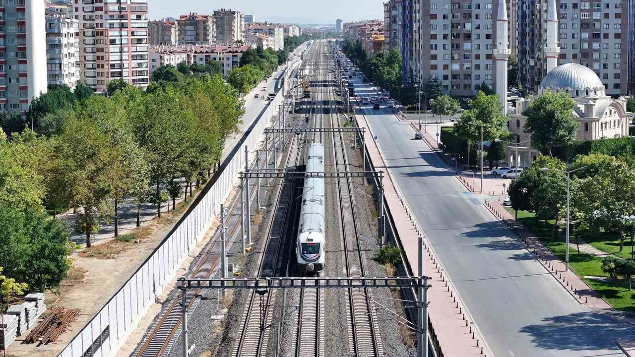 Konya'nın banliyö filosu yenileniyor: 16 araç için ihale başlatıldı