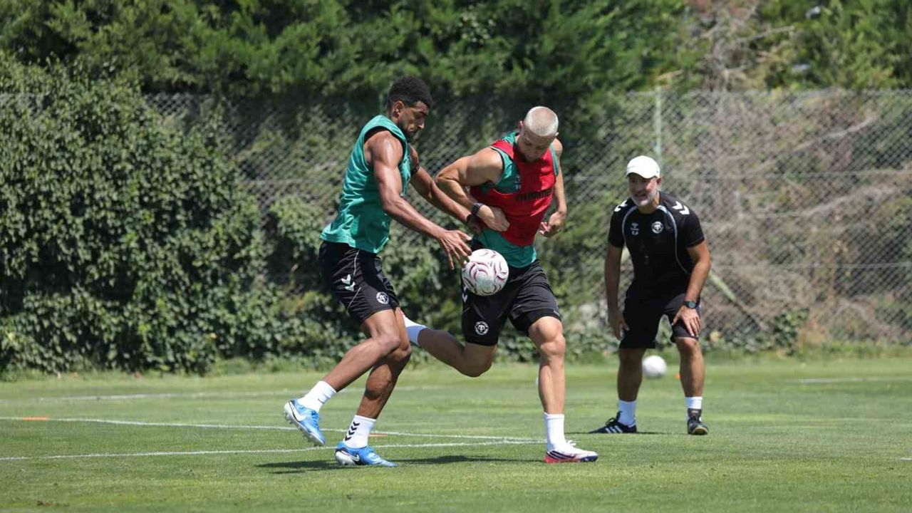 Konyaspor hazırlıklarını güç ve taktik ağırlıklı sürdürdü: Kocaelispor maçı öncesi tek seans