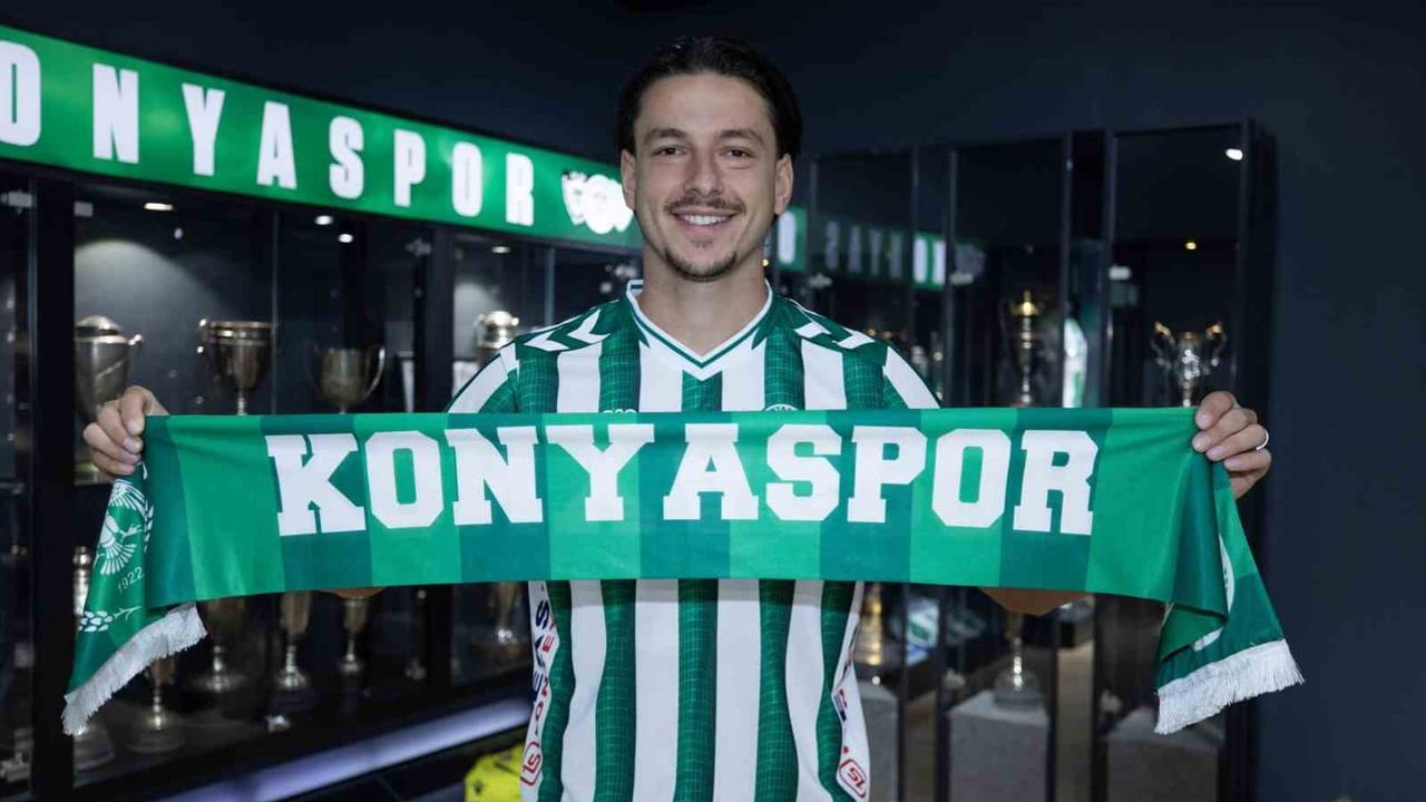 Konyaspor hücum hattını Enis Destan ile güçlendirdi
