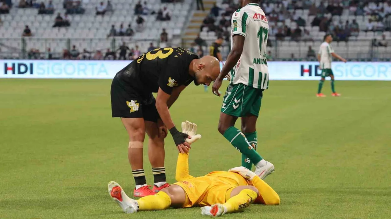Konyaspor ve Çaykur Rizespor ilk yarıda gol sesi duymadı