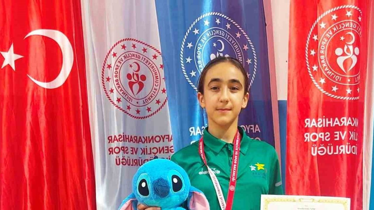 Körfezli karatecinin bronz gururu: Baharoğlu Türkiye üçüncüsü oldu