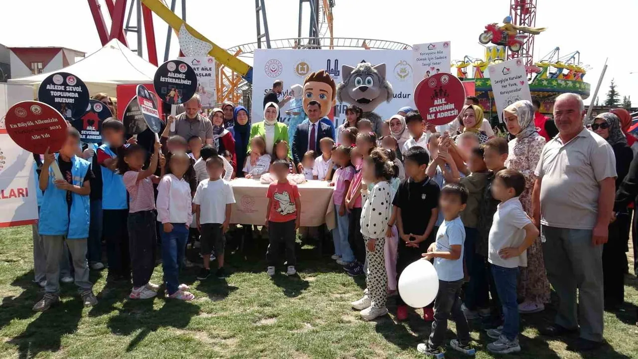 Koruyucu aile festivali Erzurum’da çocukların neşesine sahne oldu