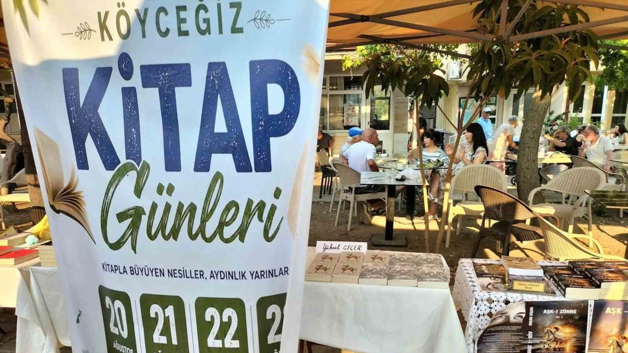 Köyceğiz'de kültür rüzgarı: yazarlar ilk kitap gününde buluştu