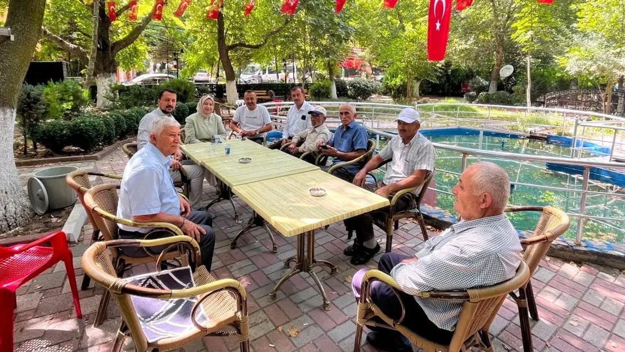 Köyde araziler ve yasa konuşuldu: toplulaştırmanın amaçları anlatıldı