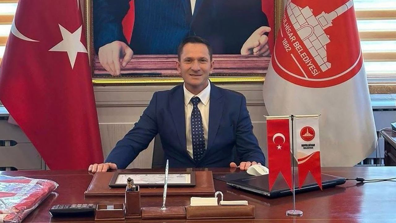 Koyulhisar belediyesinde değişim: başkan Bora Karakullukçu İYİ Parti üyeliğinden ayrıldı
