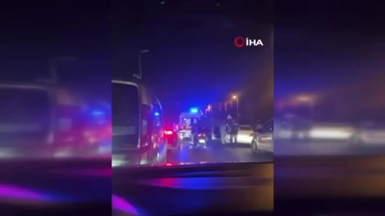 Küçükçekmece'de yunus timleri kovalama sırasında kaza: 3 polis yaralandı