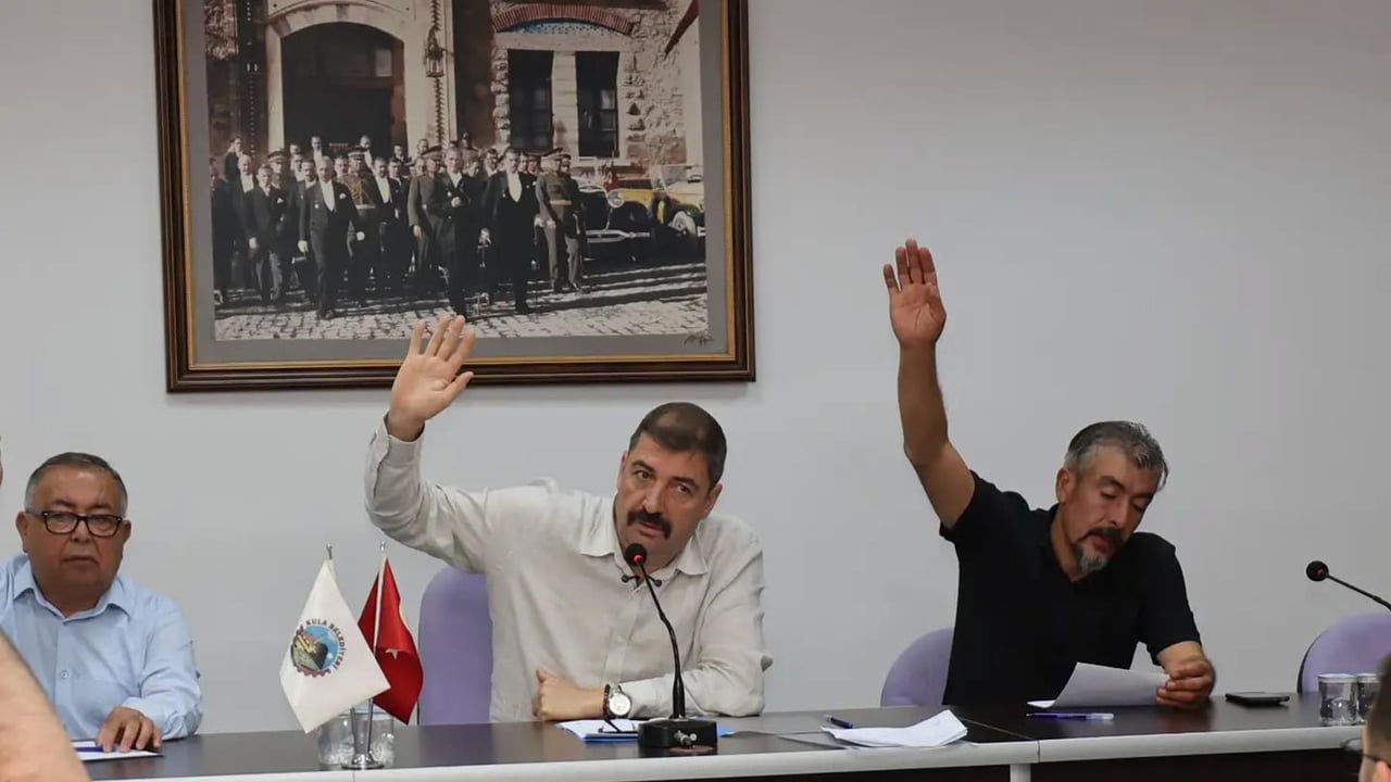 Kula meclisinin gündeme almadığı gölet raporu üreticiyi tedirgin etti