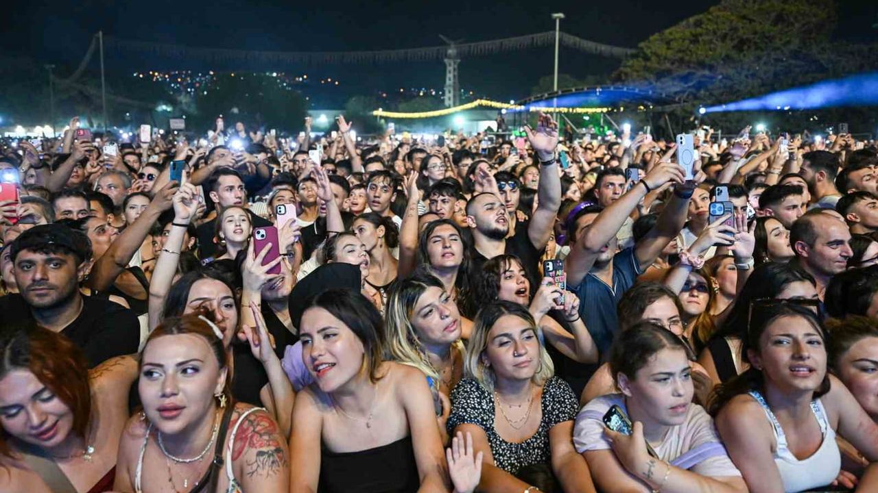 Kültürpark'ta çim konserleri 95. İzmir Enternasyonal Fuarı'na renk katacak