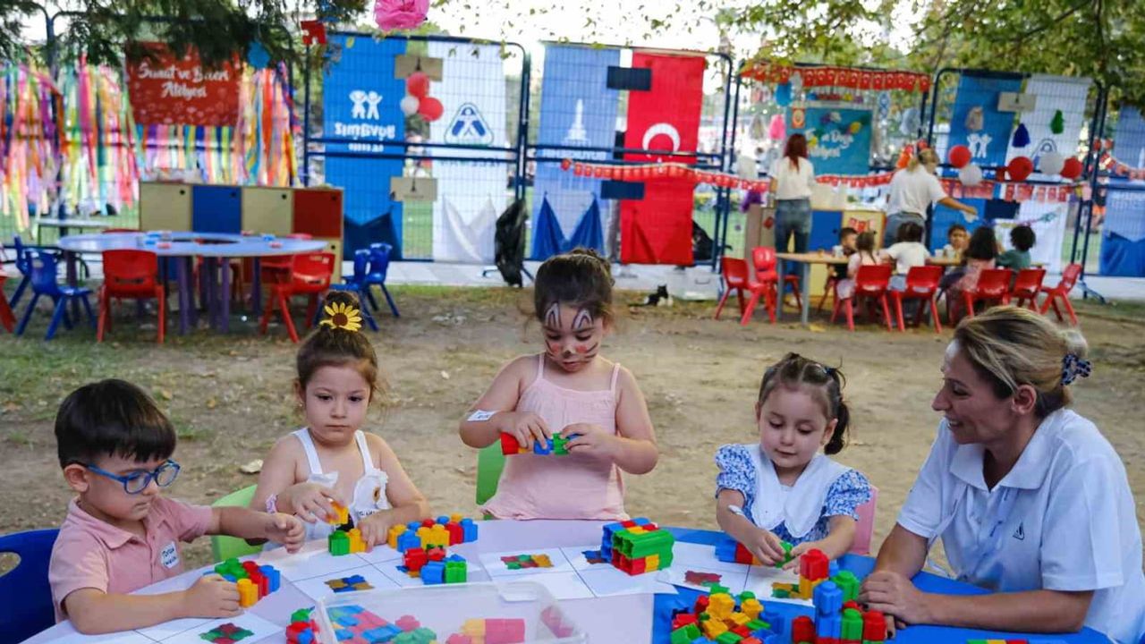 Kültürpark'ta eğlence: İzmir Enternasyonal Fuarı gençlere ve çocuklara özel alanlar sunuyor