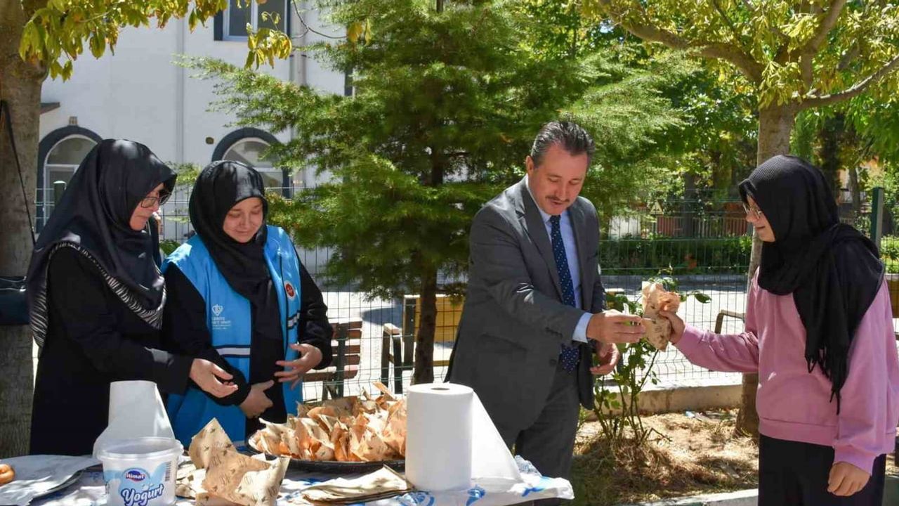 Kur’an kursu öğrencilerine TDV’den ikram ve eğitim iş birliği