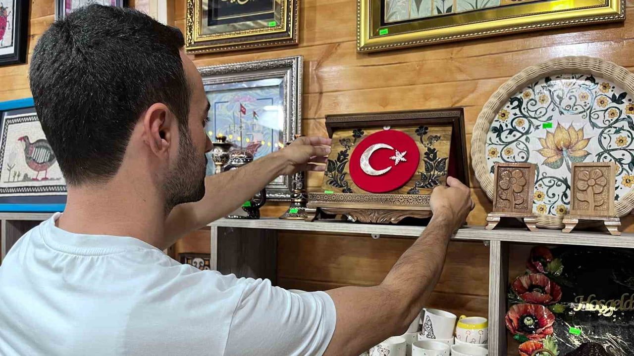 Kursiyerlerin el emeği ürünleri ağustos fuarında beğeni topladı
