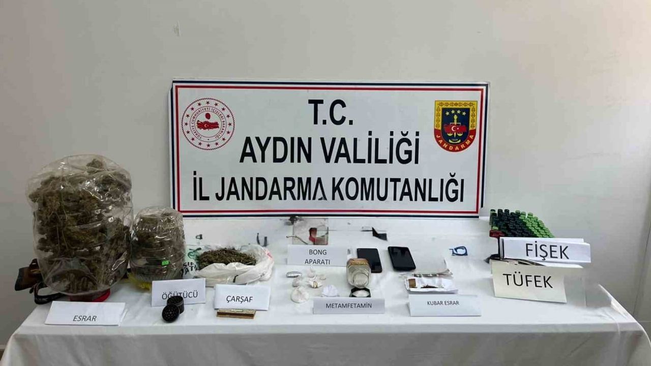 Kuşadası'nda 11 adrese eş zamanlı uyuşturucu baskını: 12 gözaltı, 4 tutuklama