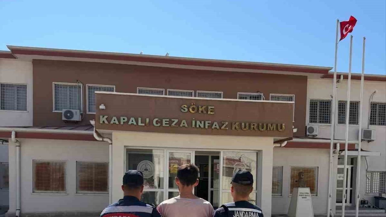 Kuşadası'nda aranan hükümlü 25 yılı aşkın ceza ile yakalandı