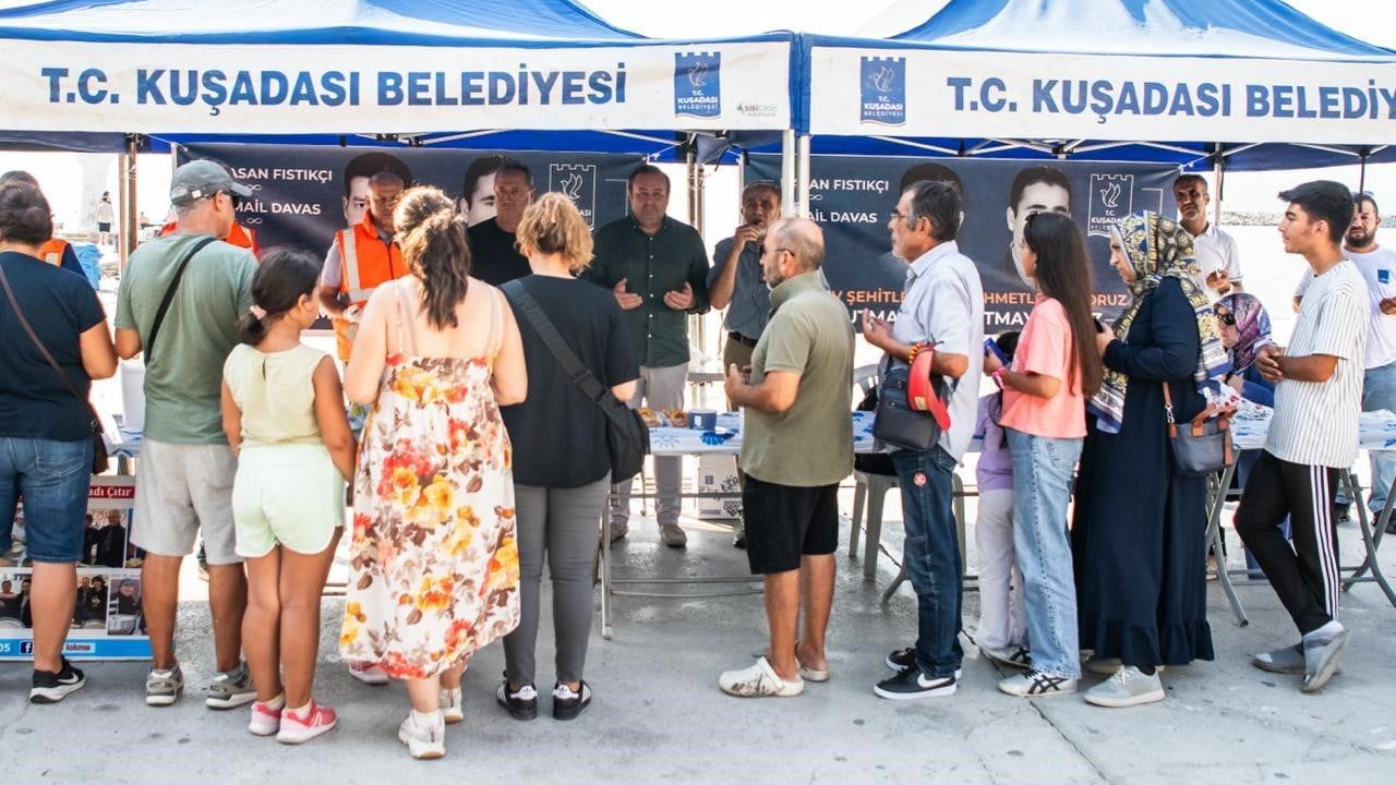 Kuşadası'nda metan gazı kurbanları anıldı: 11 yıl sonra dualar ve lokma