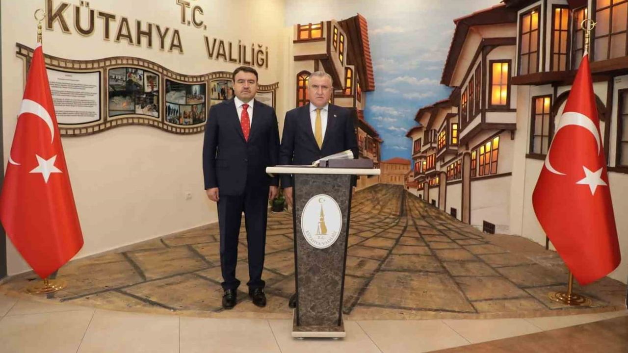 Kütahya'da gençlik ve spor gündemi valilikte ele alındı
