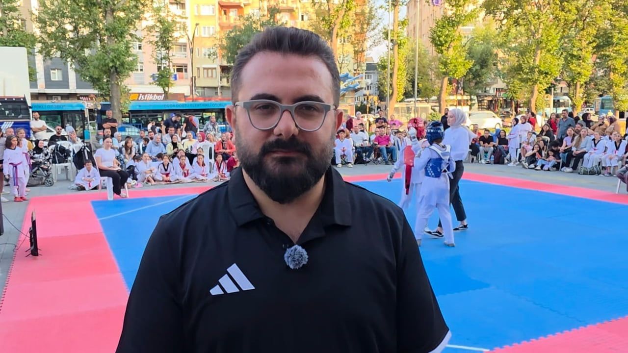 Kütahya’da minik tekvandocular dostluk için tatamiyi paylaştı