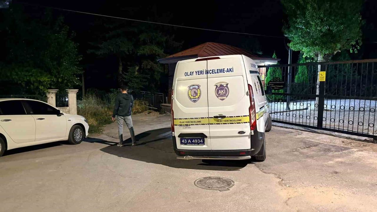 Kütahya’da ormanlık alanda silahlı saldırı: bacağından yaralanan genç hastaneye kaldırıldı