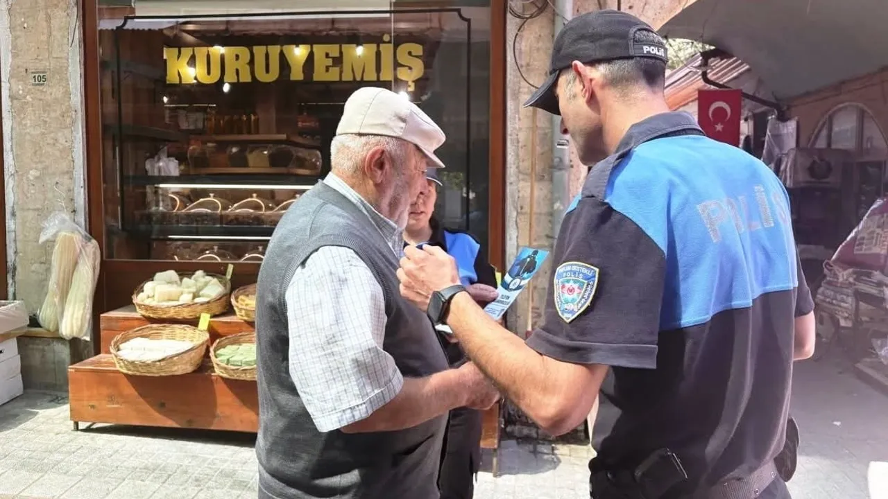 Kütahya'da toplum destekli polisler şüpheli durumlarda 112'yi aramaya çağırdı