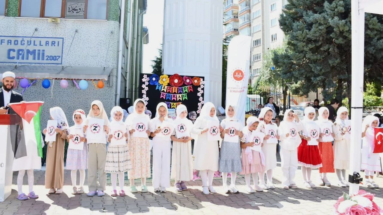 Kütahya'da yaz kur'an kurslarında manevi buluşma: Ömrümde Kur'an Var