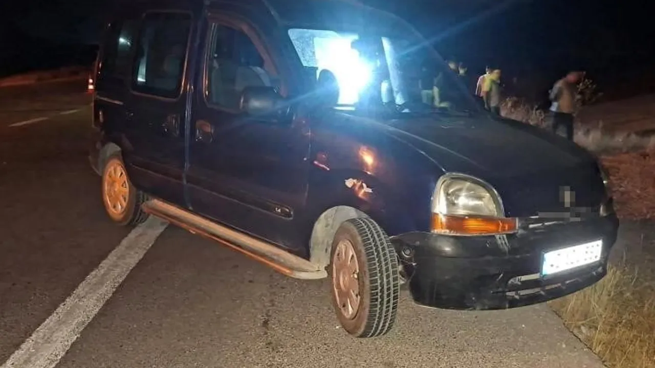 Kütahya'da Yeşilova mevkiinde motosiklet çarpışması: sürücü hastaneye kaldırıldı