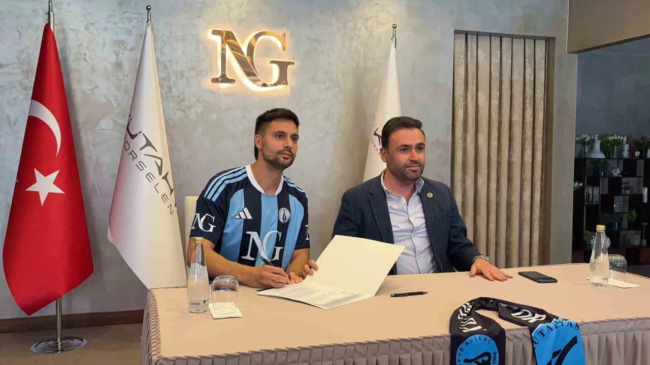 Kütahyaspor üç sezonluk şampiyon deneyimine sahip Tarkan Serbest’i transfer etti