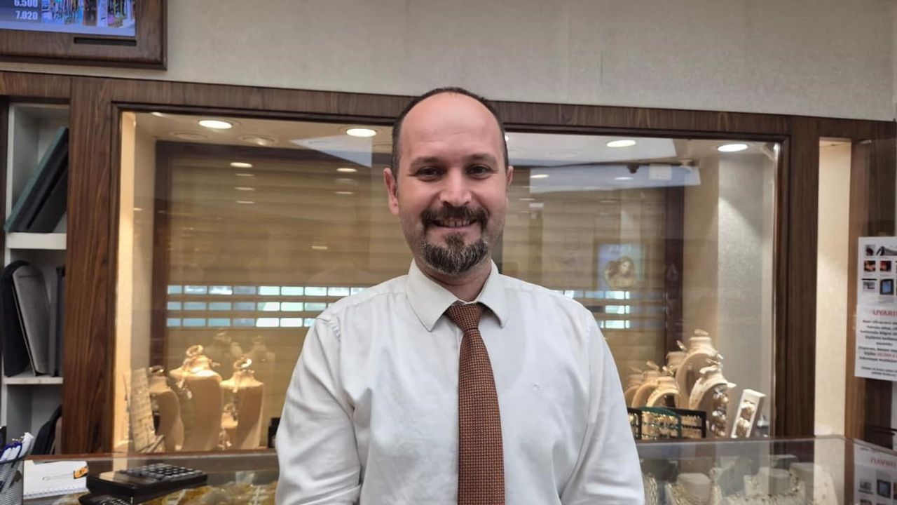 Kuyumcunun dikkati 650 bin liralık sahte Cumhuriyet altını dolandırıcılığını önledi