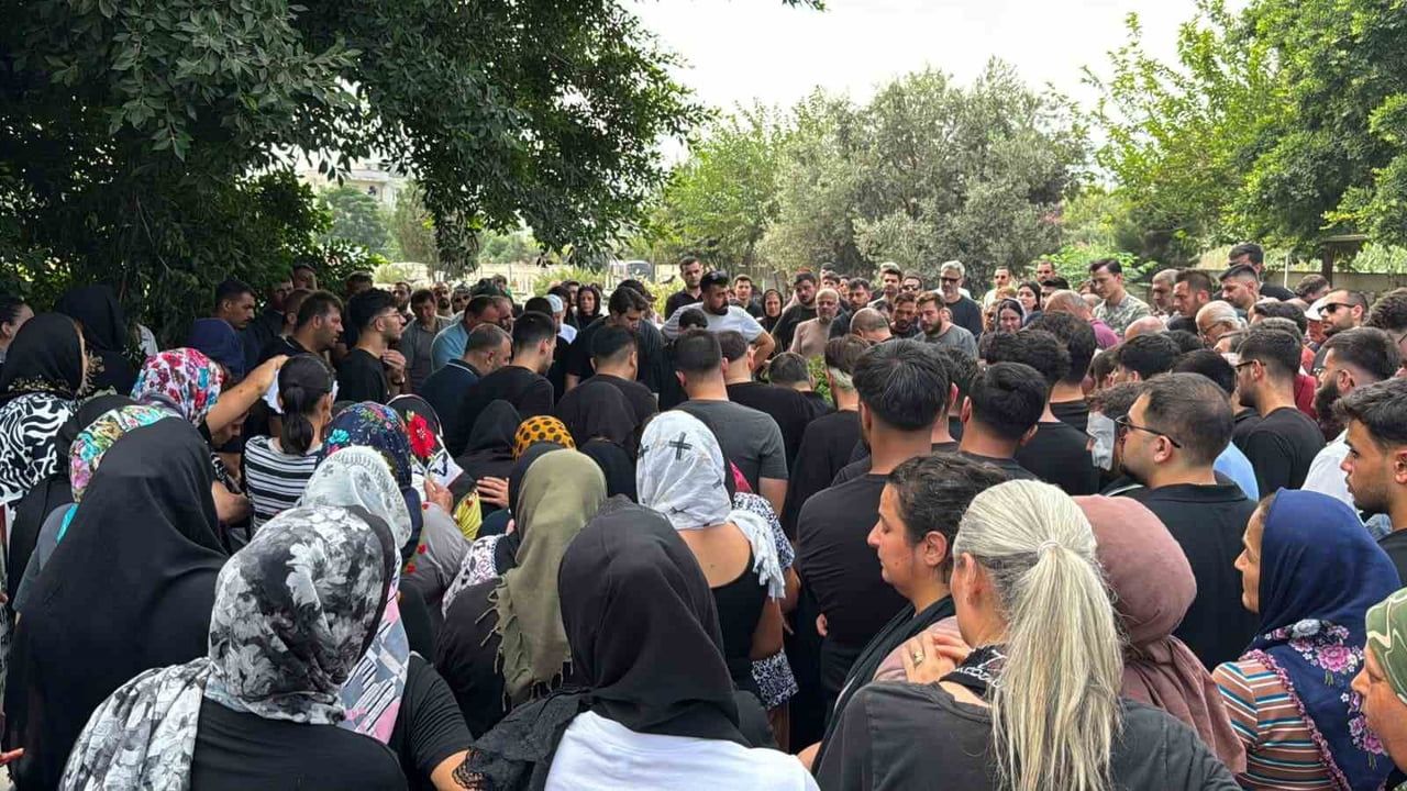 Kuzuculu'da kayıp: zincirleme kazada 24 yaşındaki sürücü son yolculuğuna uğurlandı