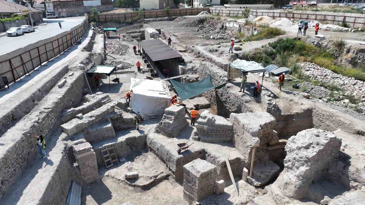 Larende kapısı ve dış surlar: Konya tarihine yeni bir kültür aksı doğuyor