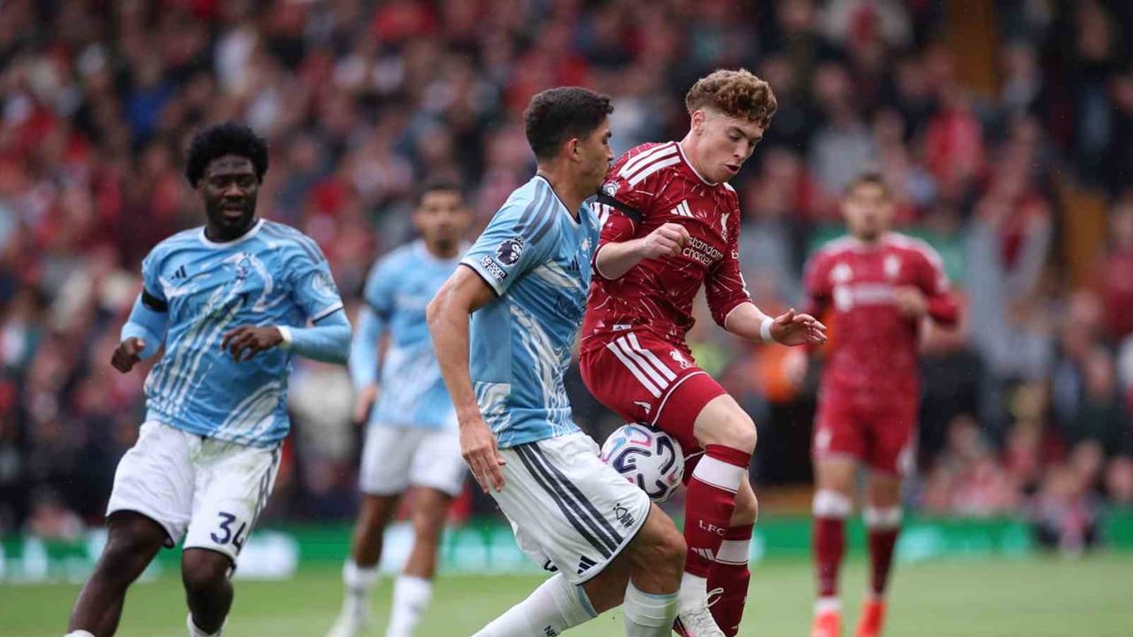 Liverpool sezona galibiyet hasretiyle başladı