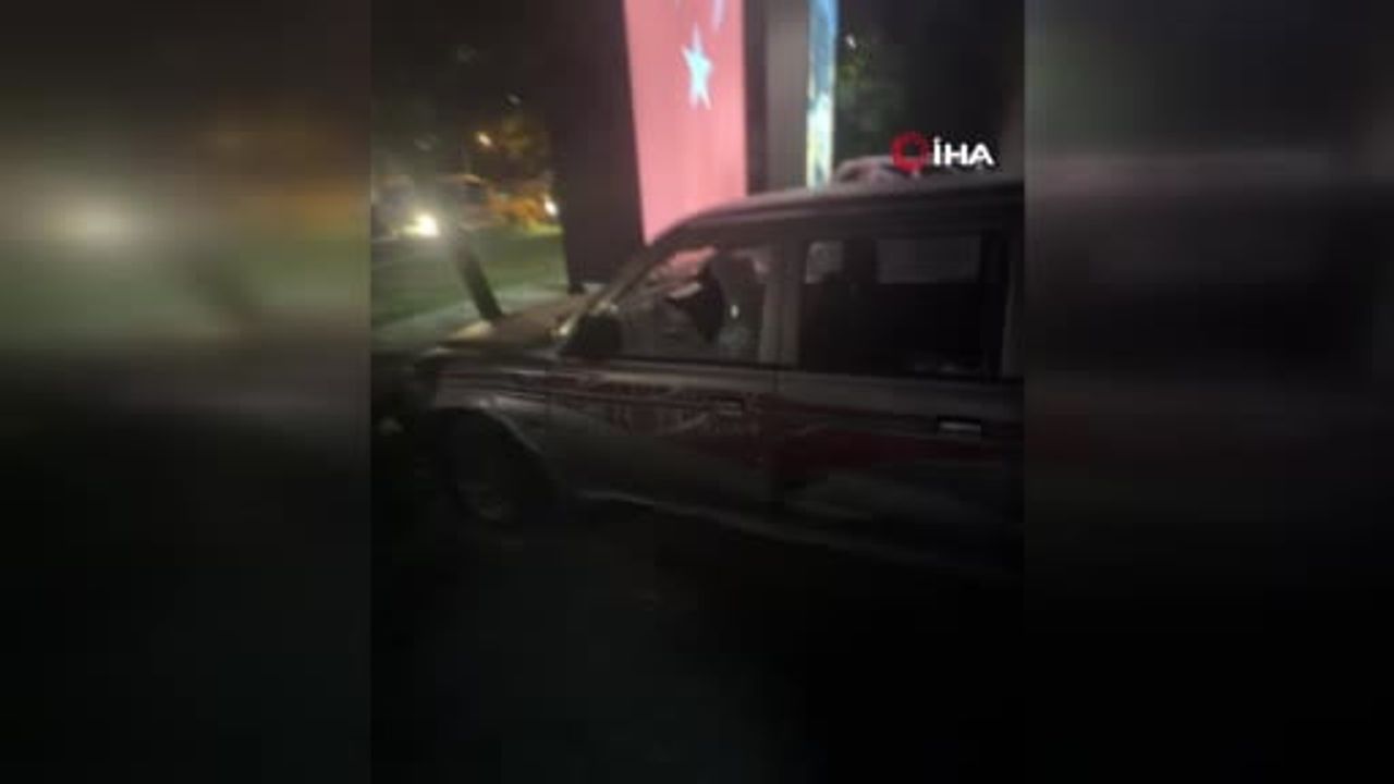 Lüleburgaz'da otoparkta kaldırım taşlarıyla çok sayıda aracın camı kırıldı