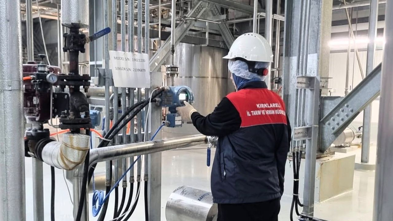 Lüleburgaz'da üretim hattında nişasta bazlı şeker denetimi