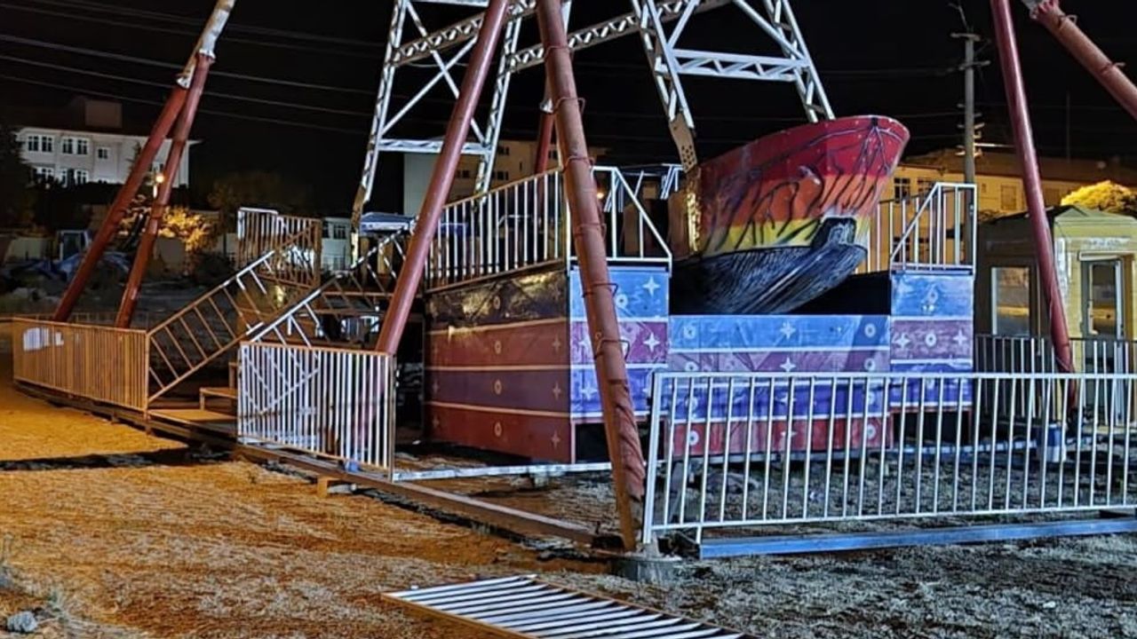 lunaparkta gondoldan düşen görevli yaralandı, polis inceleme başlattı